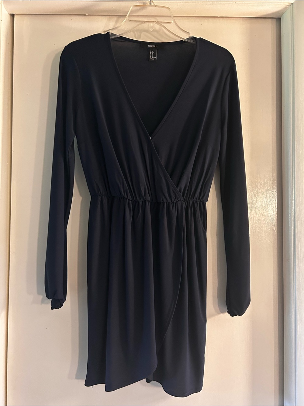 FOREVER 21 Navy Long-Sleeve Wrap Dress